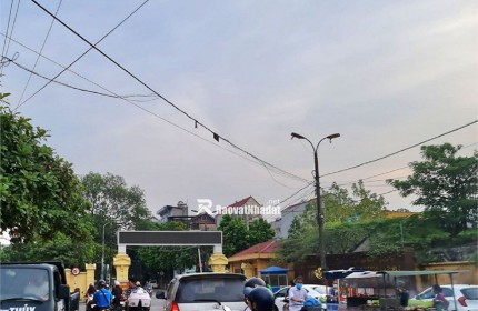 Bán đất trục kinh doanh tại Trâu Quỳ, Gia Lâm. 62m2, mt 5m8, đường 7m. Lh 0989894845